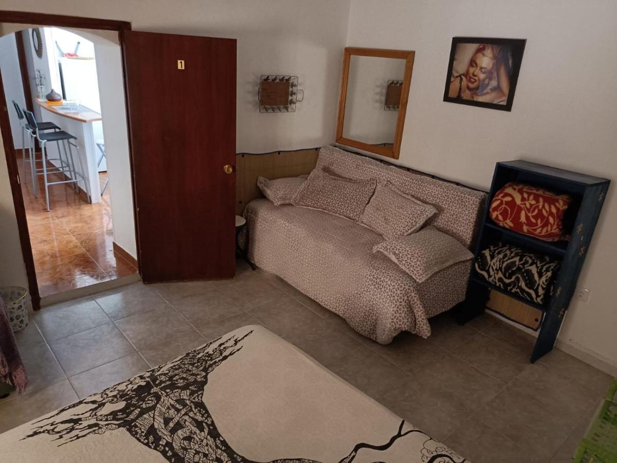 Apartamento Turístico MURALLA DE CÁCERES Exterior foto